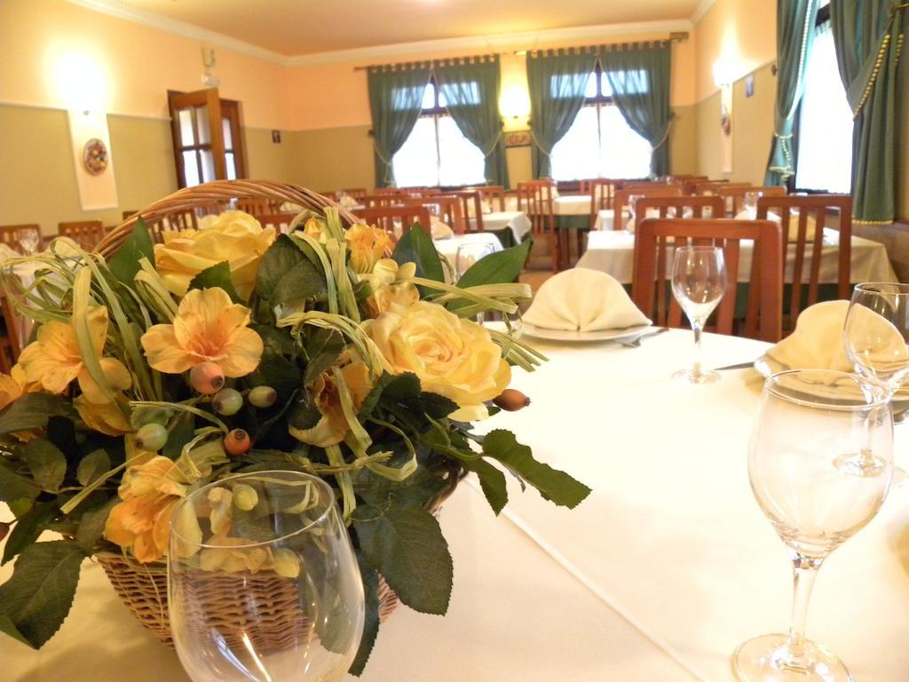 Hotel Restaurante Casa Fernando Ballota Luaran gambar
