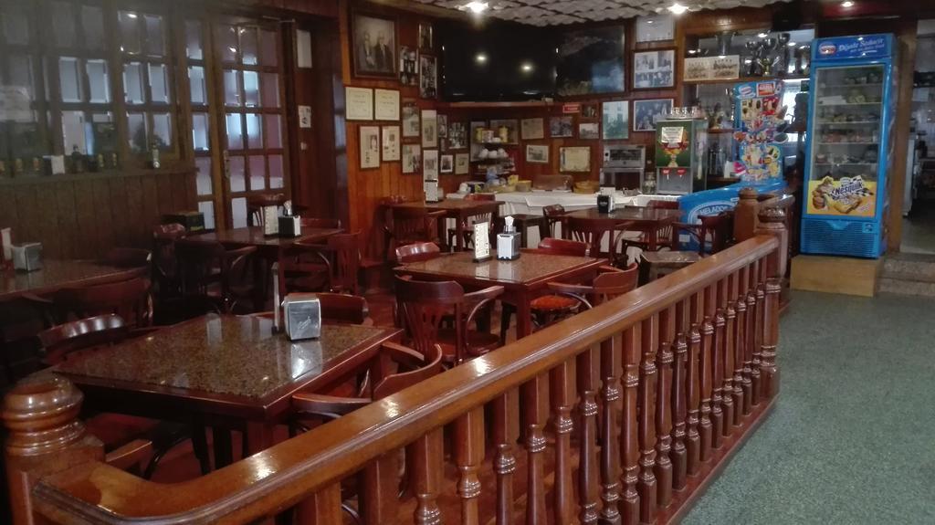 Hotel Restaurante Casa Fernando Ballota Luaran gambar